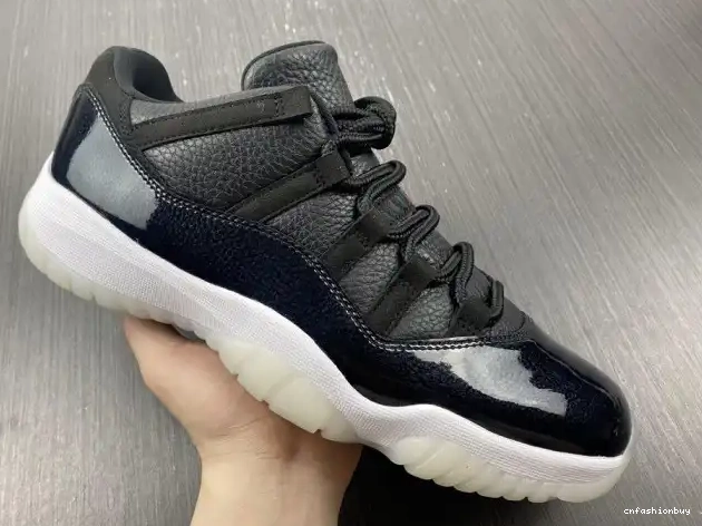 Low Air 72-10 Jordan Retro AV2187-001 11 0514